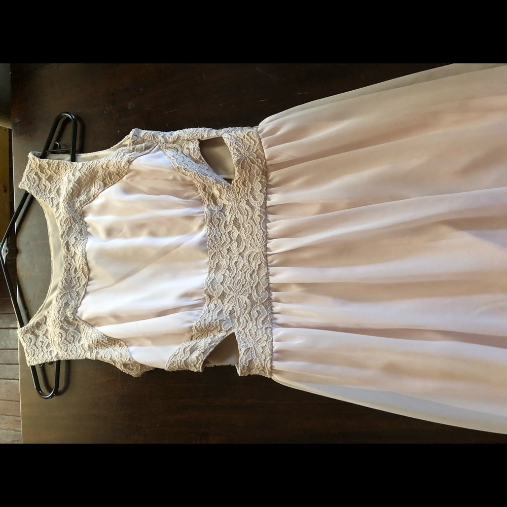 Long lace dress